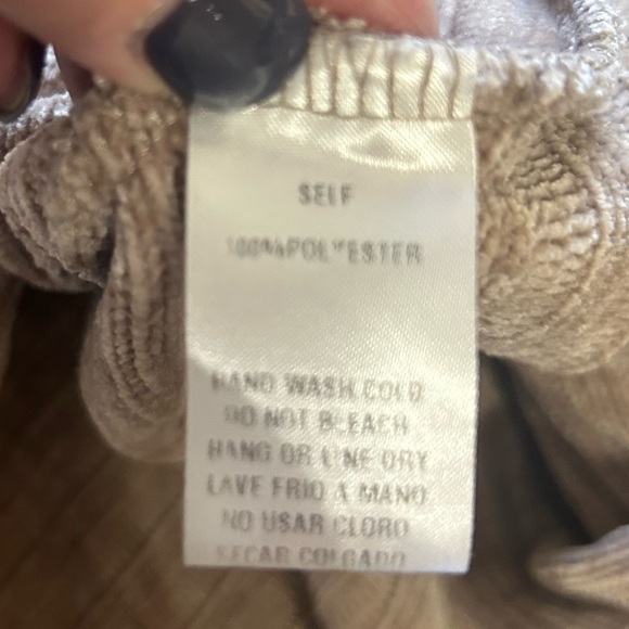 Easel Cream Velour Long Sleeve Top w/ Criss Cross Back. Size Medium. - Picture 4 of 11